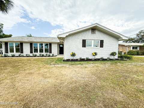 2507 W 27th Street, Panama City, FL 32405