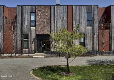 1 River Run, Williamstown, MA 01267