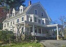 29 Highland Ave, Greenfield, MA 01301