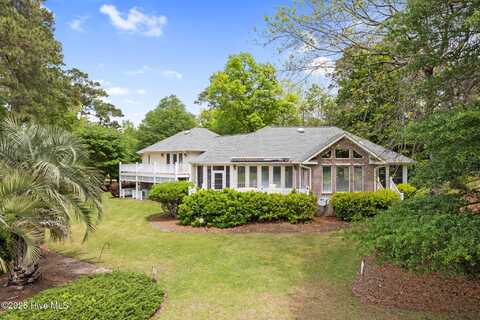 255 Genoes Point Road SW, Supply, NC 28462