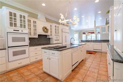 188 Bur Oaks Road, Camdenton, MO 65020