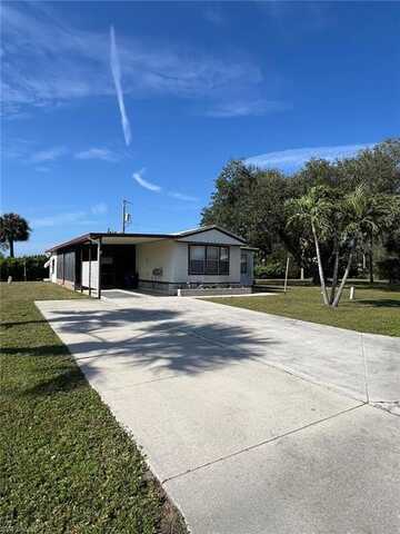 27300 Duvernay, BONITA SPRINGS, FL 34135