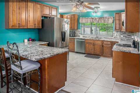 810 12TH TERRACE, PLEASANT GROVE, AL 35127