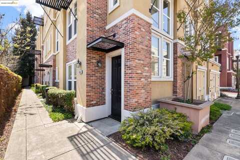 605 Artistic Pl, Hayward, CA 94541
