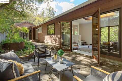 3 Mountain View Pl, Lafayette, CA 94549