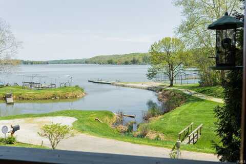 8015 N Lakeview Drive, Unionville, IN 47468