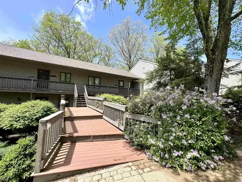 1843 E Waters Edge Drive, Bloomington, IN 47401