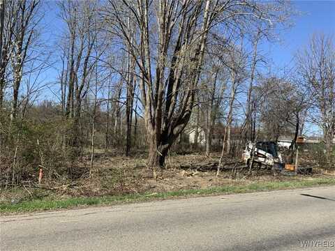 670 Eisenhower Avenue, Evans, NY 14006