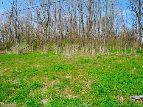 9151 Bray Road, Paris, NY 13456