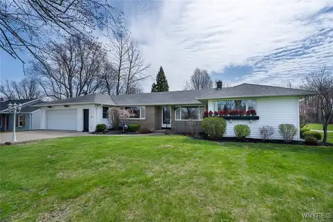 286 Creekside Drive, Tonawanda, NY 14150