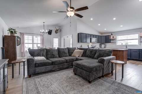 147 LANGLEY DR, WAYNESBORO, VA 22980