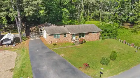 2318 W Lakeview, Benton, AR 72015
