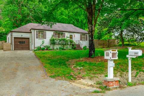 2813 Haywood Avenue, Chattanooga, TN 37415