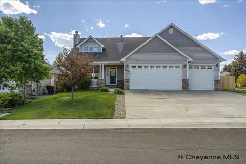4928 TOPAZ DR, Cheyenne, WY 82009