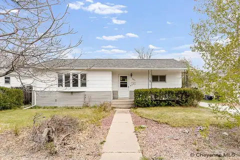 1836 OXFORD DR, Cheyenne, WY 82001