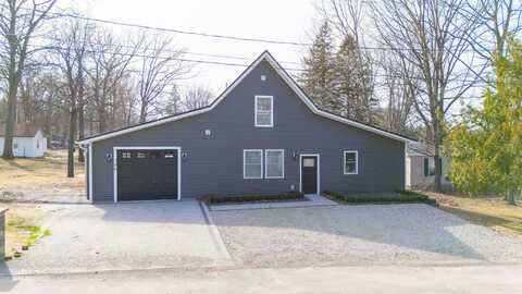 206 JOLIET AVENUE, HOUGHTON LAKE, MI 48629