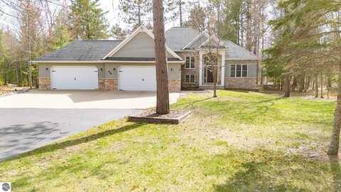 216 MEADOWLARK ROAD, ROSCOMMON, MI 48653