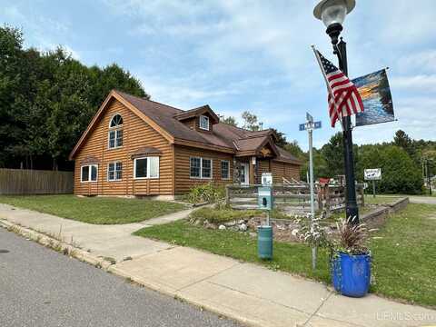 105 N MAX STREET, MICHIGAMME, MI 49861
