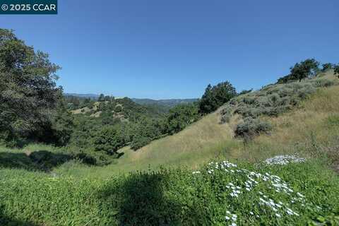 1268 Skycrest Dr, Walnut Creek, CA 94595
