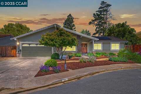 21 Mirango Ct, Clayton, CA 94517