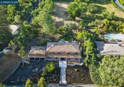 3938 Los Arabis Dr, Lafayette, CA 94549