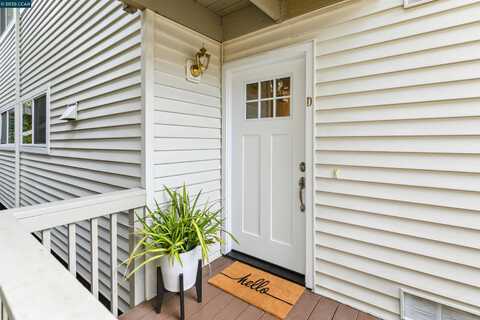 128 Ascot Ct, Moraga, CA 94556