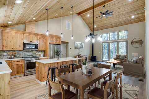 3252 Venado Drive, Arnold, CA 95223