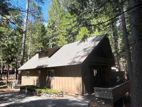 1826 Fiffth Green, Arnold, CA 95223