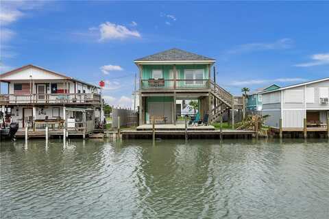 70 Belaire Drive, Rockport, TX 78382