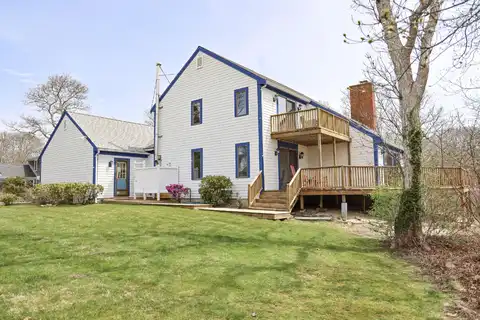 15 Beach Street, East Falmouth, MA 02536