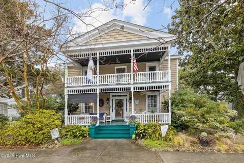 707 Ann Street, Beaufort, NC 28516