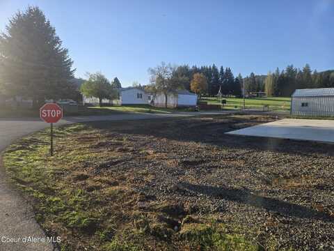 149 Sunny Rd, Saint Maries, ID 83861