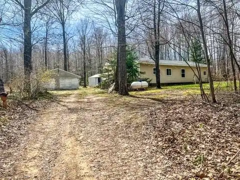 1300 Birch, Harrison, MI 48625