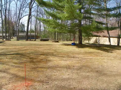 704 ISABELLA, Harrison, MI 48625