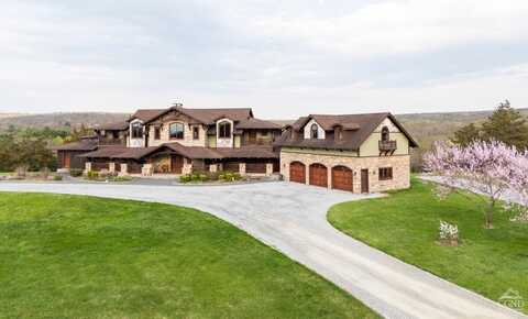 165 Drake Road, Pleasant Valley, NY 12569