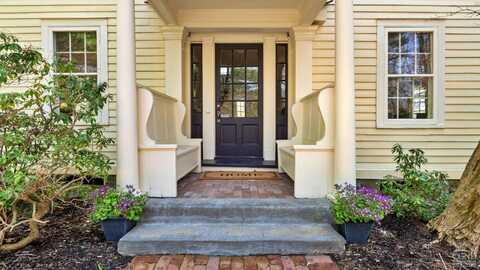 1368 Sunset Road, New York, NY 12033