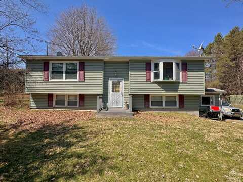 22 Woodland Rd, Craryville, NY 12521