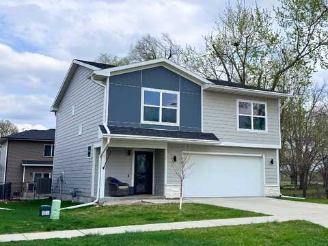 104 McPherson Street, Boone, IA 50036