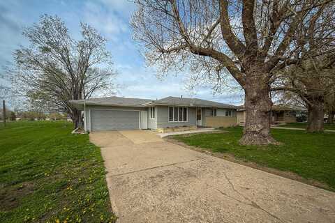703 E north Street, Madrid, IA 50156