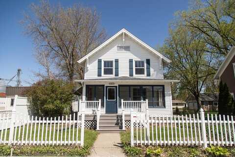 407 Broad Street, Story City, IA 50248