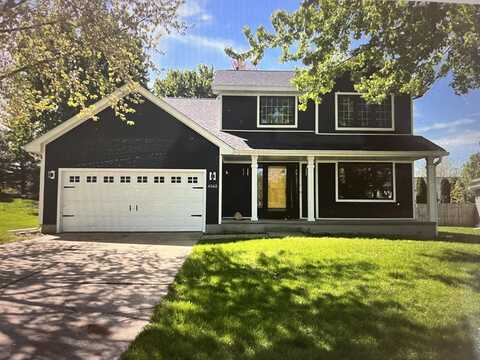 6562 Center Street, West Des Moines, IA 50266