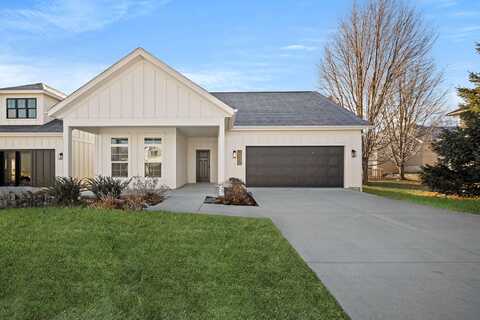 2220 Suncrest Drive, Ames, IA 50014