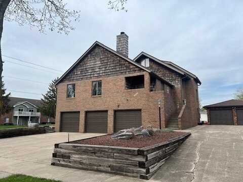 1301 Florida, Ames, IA 50014