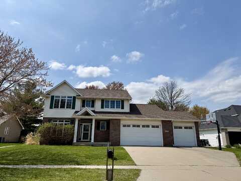 1561 Reagan Drive, Ames, IA 50010