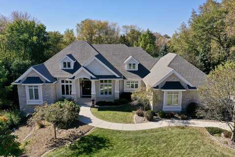 3315 Ridgetop Road, Ames, IA 50014
