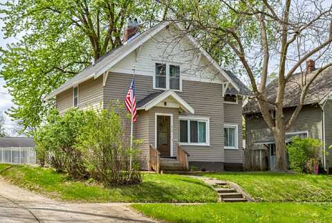 614 Mamie Eisenhower Avenue, Boone, IA 50036