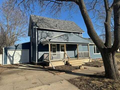211 Walnut Avenue, Woodward, IA 50276