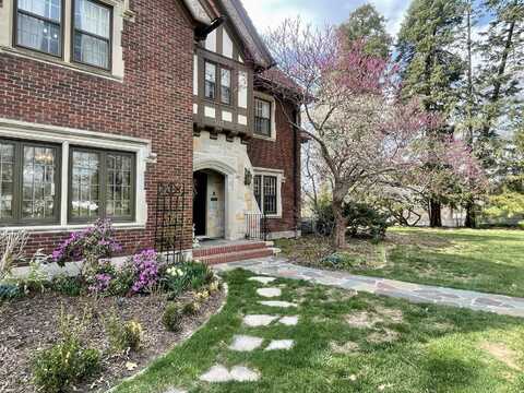 503 W 12th Street, Newton, IA 50208
