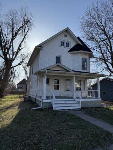 1822 DeSota Street, Ellsworth, IA 50075