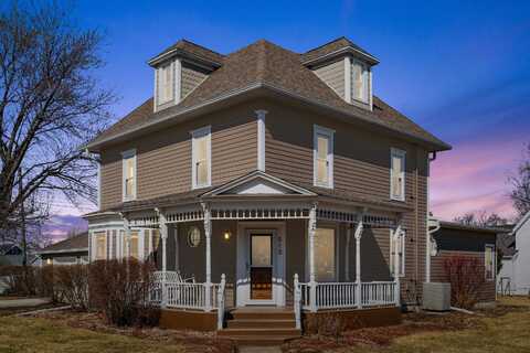 513 E Poplar Street, Roland, IA 50236